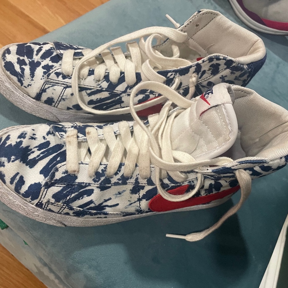 Nike high top sneakers blue & red